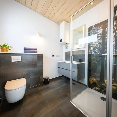 Am Flugplatz, Umgeben Von * Kuhndorf