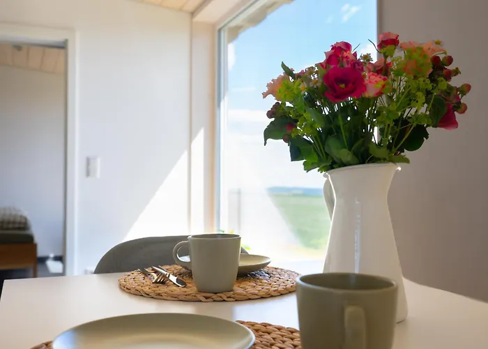 Am Flugplatz, Umgeben Von Prázdninový dům *