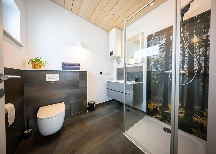 Am Flugplatz, Umgeben Von * Kuhndorf